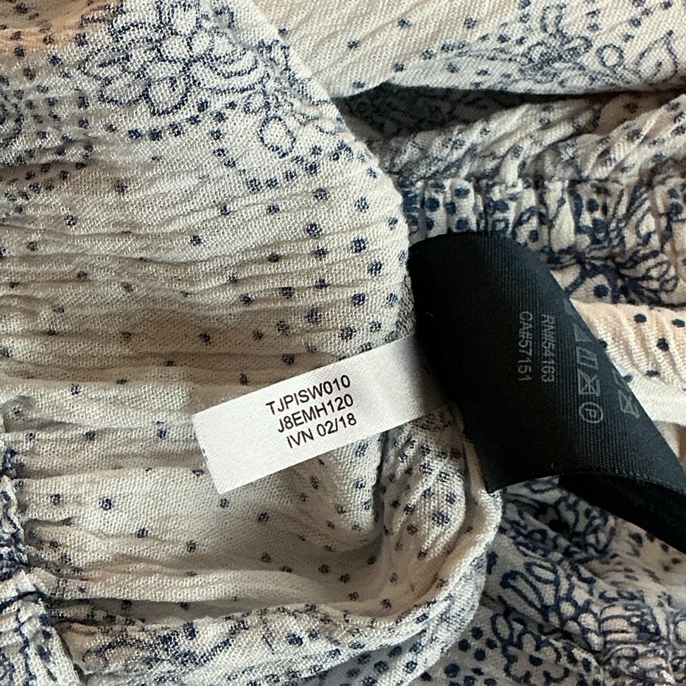 NWOT Tommy Hilfiger Blue Paisley Off the Shoulder Long Balloon Sleeves Top M - Picture 6 of 8